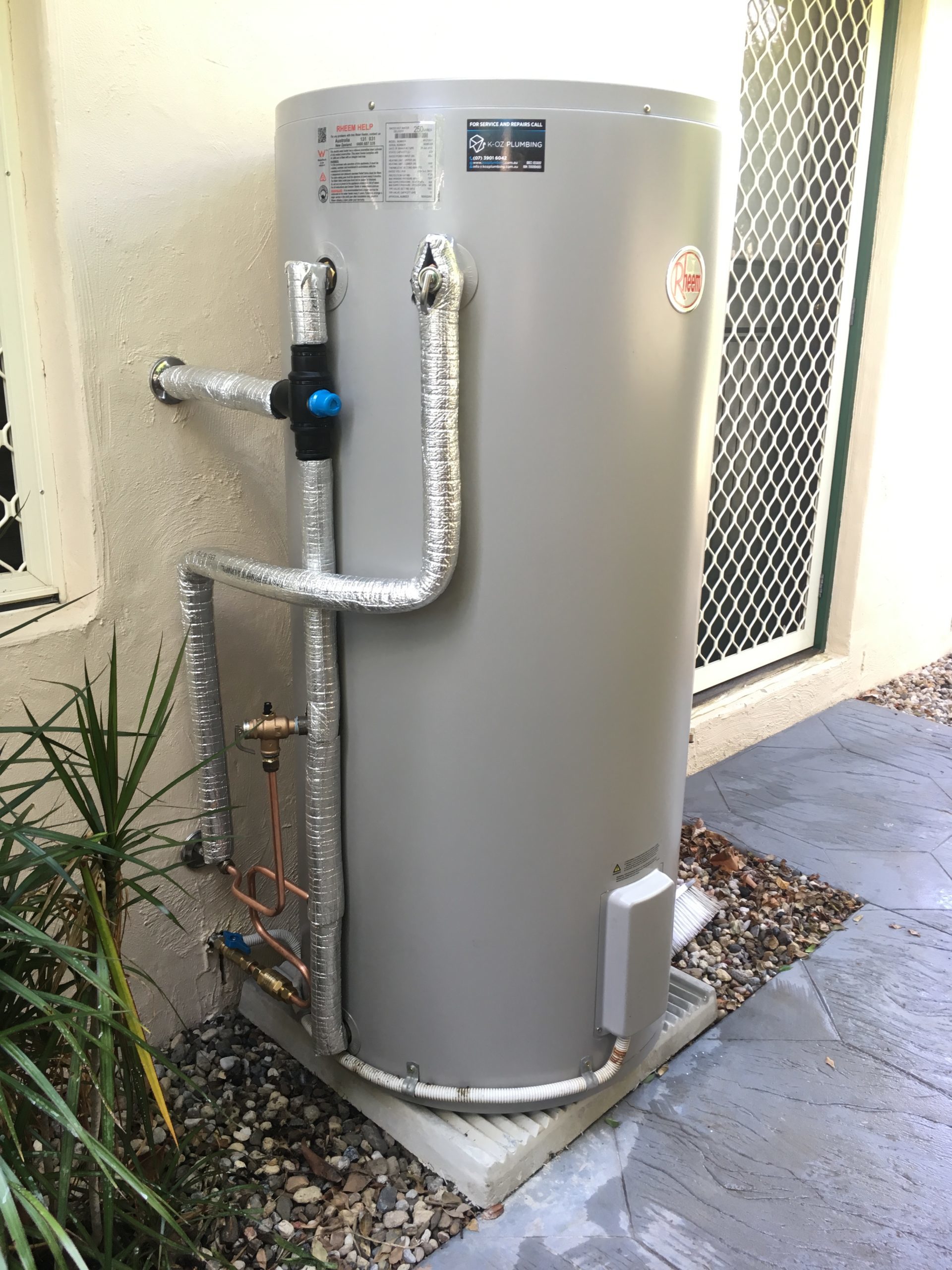 6-signs-it-s-time-to-replace-or-repair-a-hot-water-system-k-oz